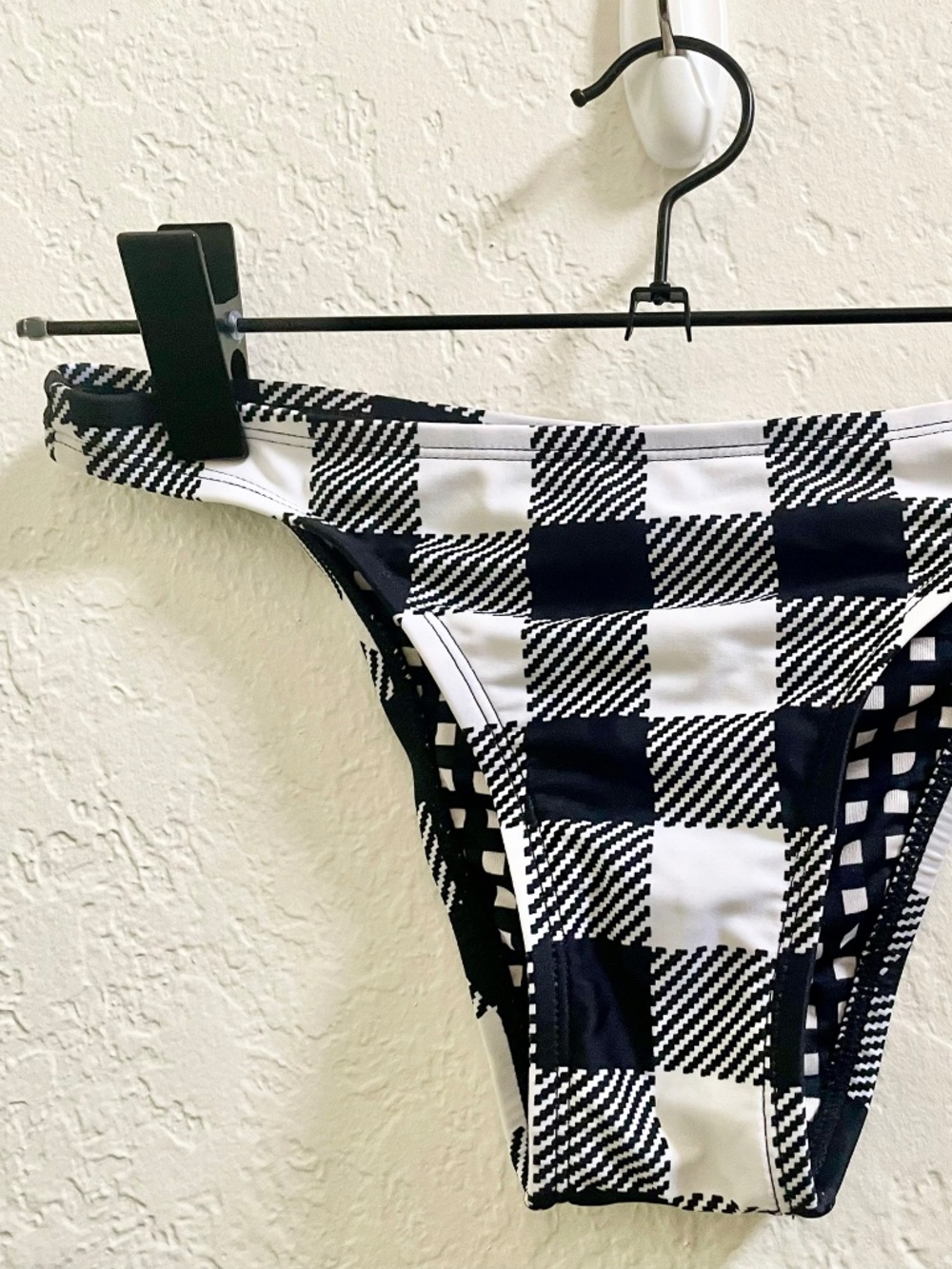 O'Neill - Hipster Bikini Bottoms - Black and White Plaid - Size Medium